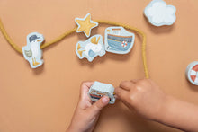 Load image into Gallery viewer, Lacing Beads | Sailors Bay
