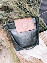 Load image into Gallery viewer, Mandy Handbag
