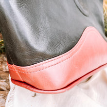 Load image into Gallery viewer, Lucy Handbag
